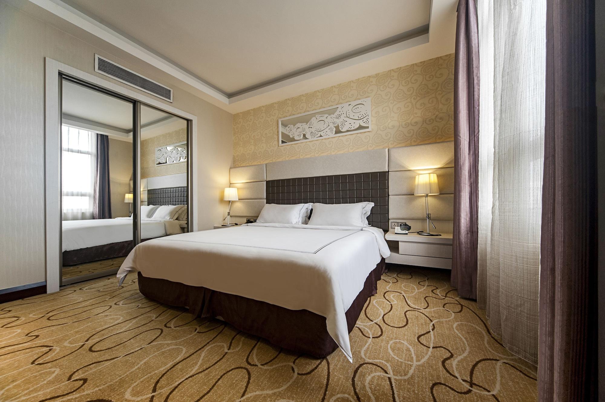 Promenade Hotel Kota Kinabalu Kültér fotó