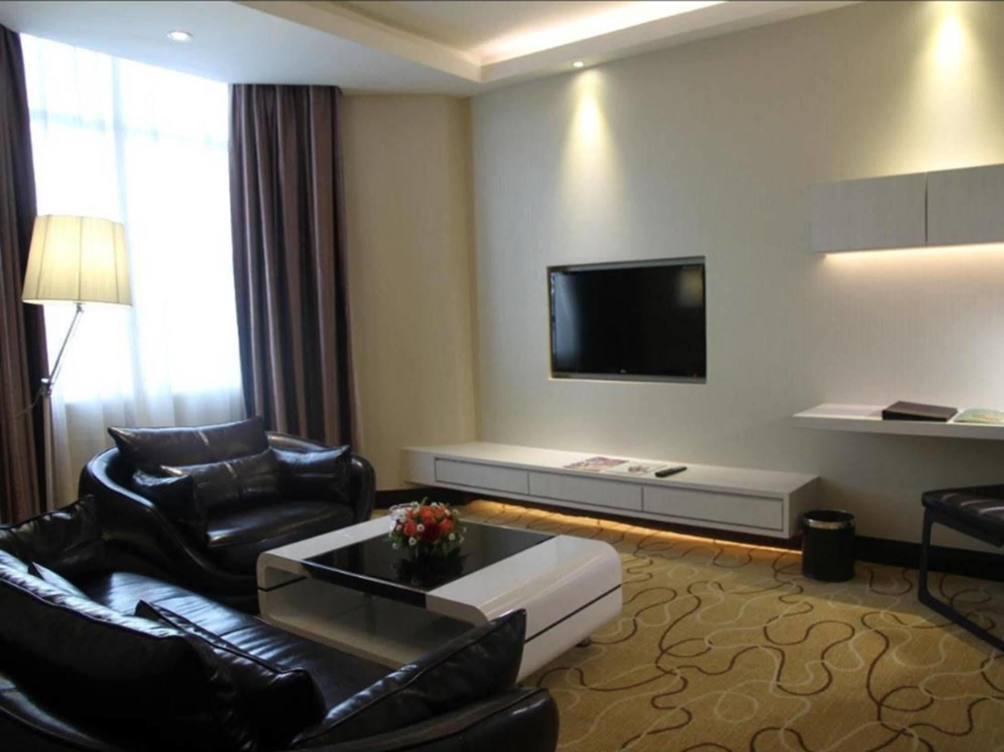 Promenade Hotel Kota Kinabalu Kültér fotó